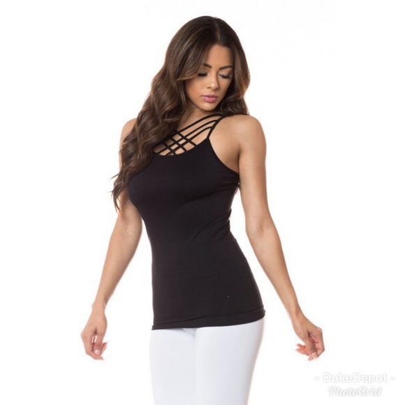 Seamless Triple Criss-Cross Front Cami - Picture 5 of 7